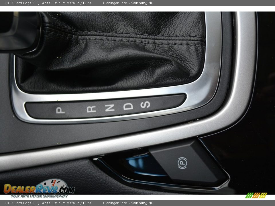 2017 Ford Edge SEL White Platinum Metallic / Dune Photo #18