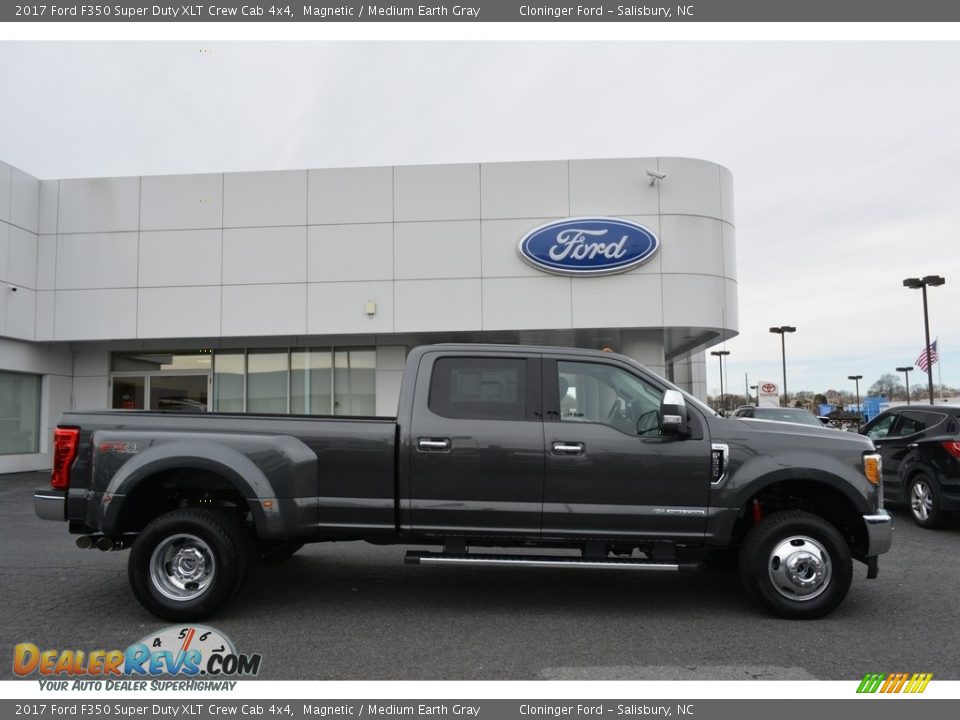 2017 Ford F350 Super Duty XLT Crew Cab 4x4 Magnetic / Medium Earth Gray Photo #2