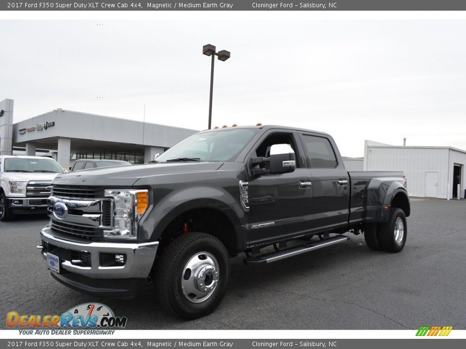 2017 Ford F350 Super Duty XLT Crew Cab 4x4 Magnetic / Medium Earth Gray Photo #3