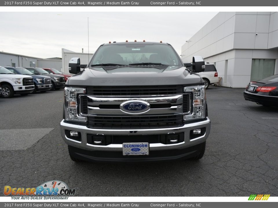 2017 Ford F350 Super Duty XLT Crew Cab 4x4 Magnetic / Medium Earth Gray Photo #4