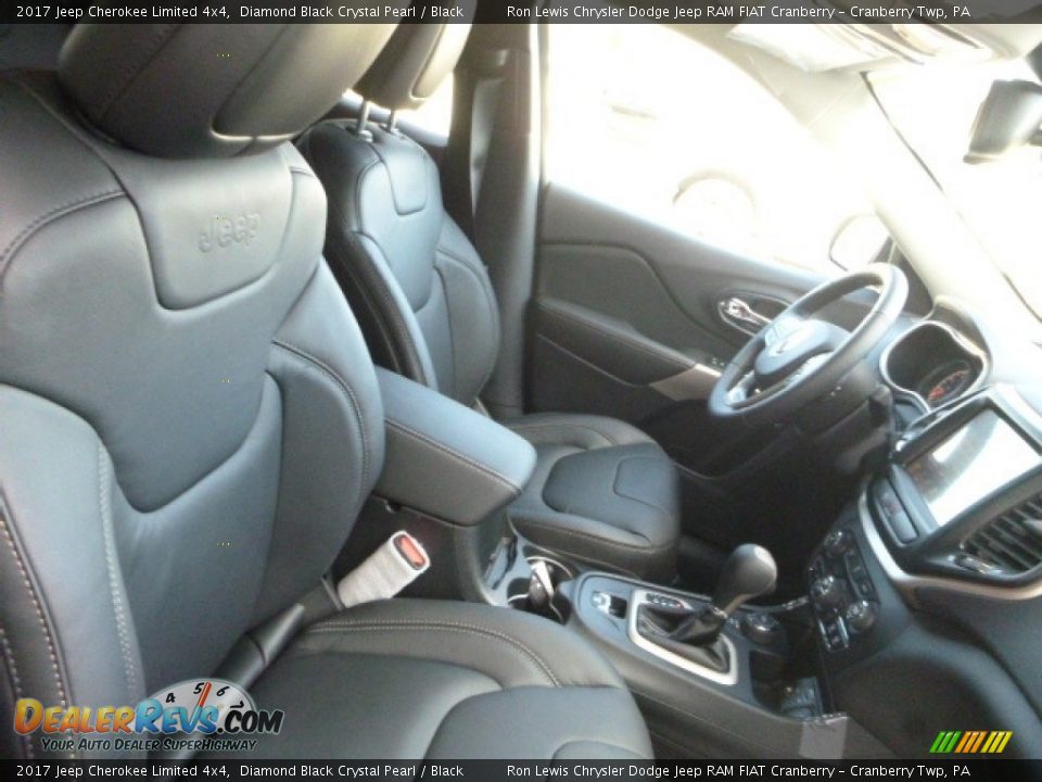 2017 Jeep Cherokee Limited 4x4 Diamond Black Crystal Pearl / Black Photo #9
