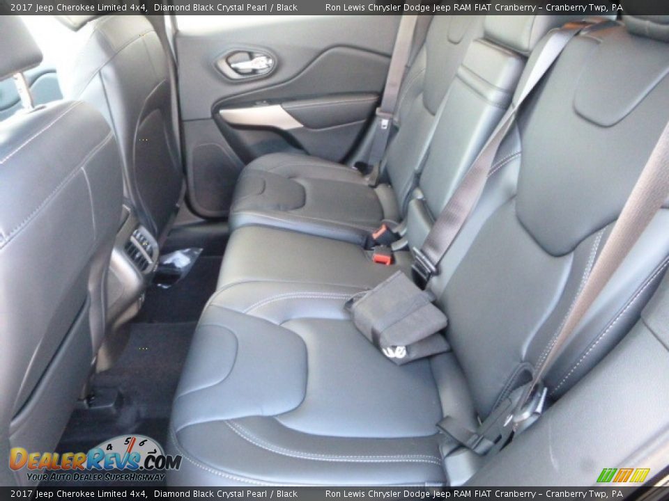2017 Jeep Cherokee Limited 4x4 Diamond Black Crystal Pearl / Black Photo #11