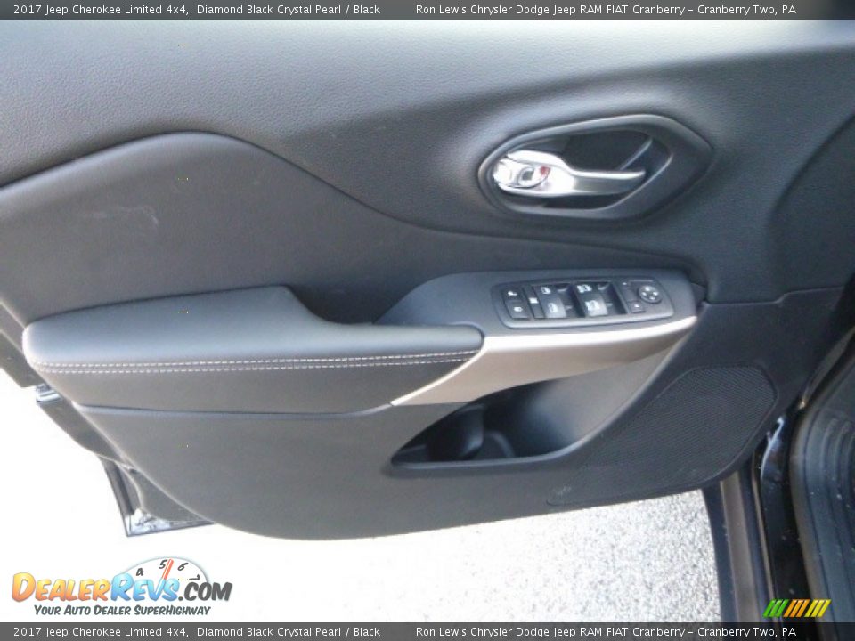 2017 Jeep Cherokee Limited 4x4 Diamond Black Crystal Pearl / Black Photo #13