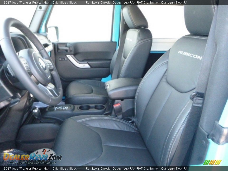Front Seat of 2017 Jeep Wrangler Rubicon 4x4 Photo #14