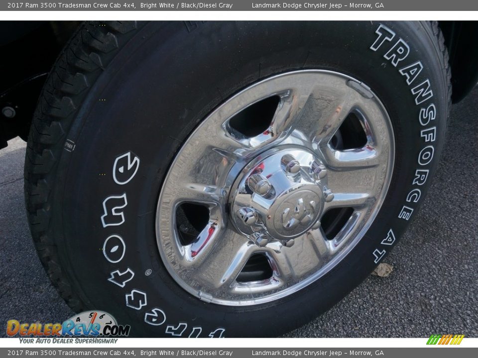 2017 Ram 3500 Tradesman Crew Cab 4x4 Bright White / Black/Diesel Gray Photo #5