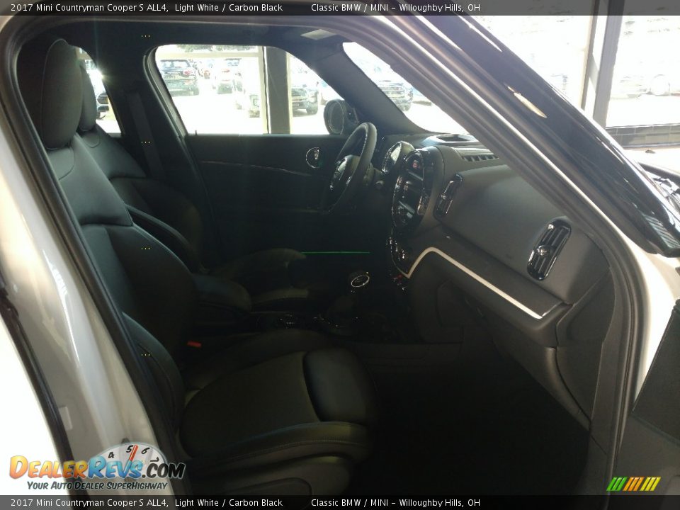 2017 Mini Countryman Cooper S ALL4 Light White / Carbon Black Photo #3