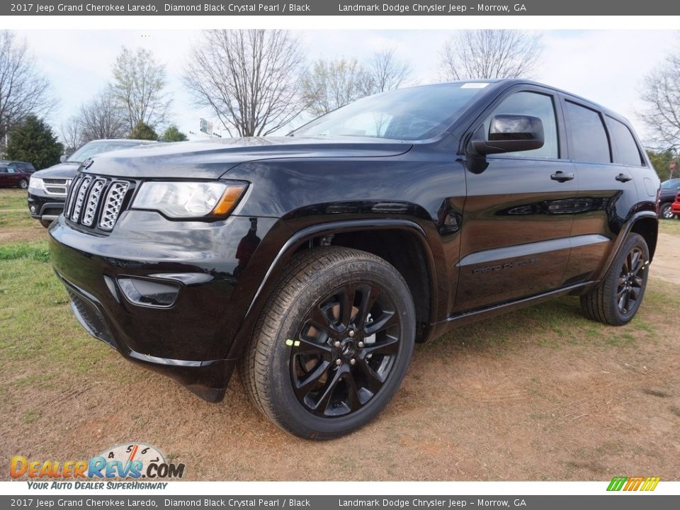 2017 Jeep Grand Cherokee Laredo Diamond Black Crystal Pearl / Black Photo #1