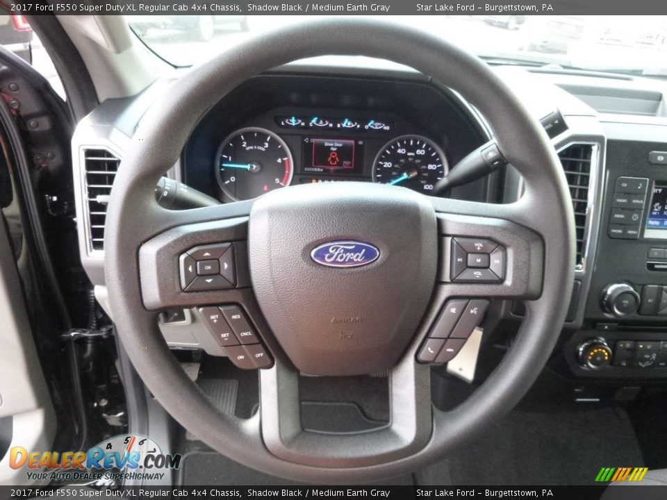 2017 Ford F550 Super Duty XL Regular Cab 4x4 Chassis Steering Wheel Photo #16