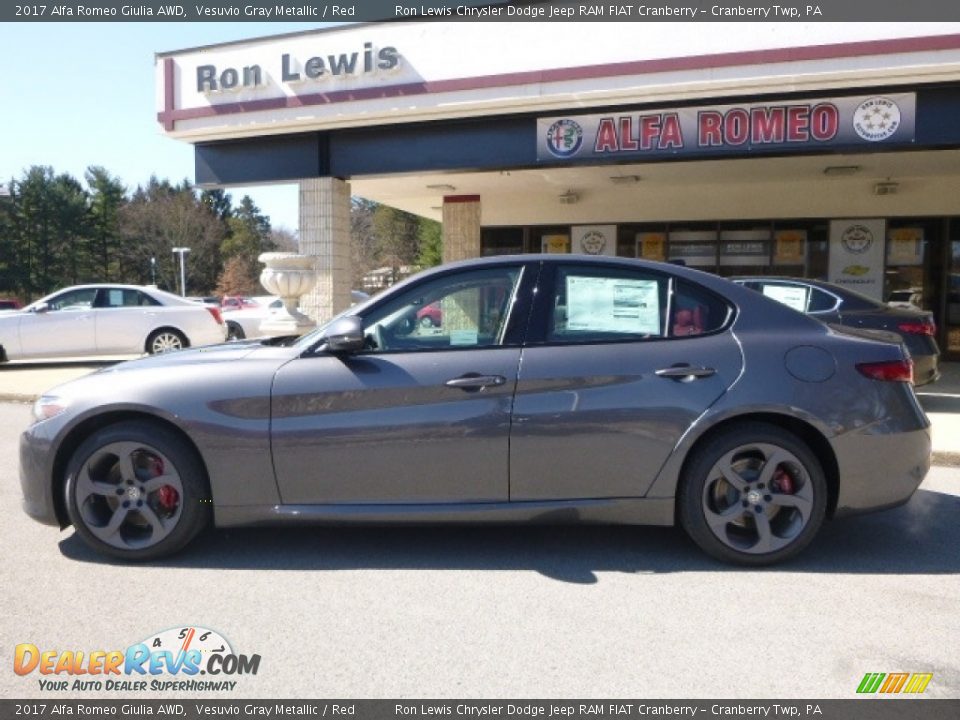 2017 Alfa Romeo Giulia AWD Vesuvio Gray Metallic / Red Photo #3