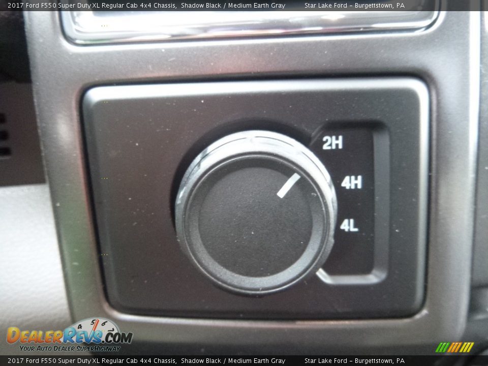 Controls of 2017 Ford F550 Super Duty XL Regular Cab 4x4 Chassis Photo #17