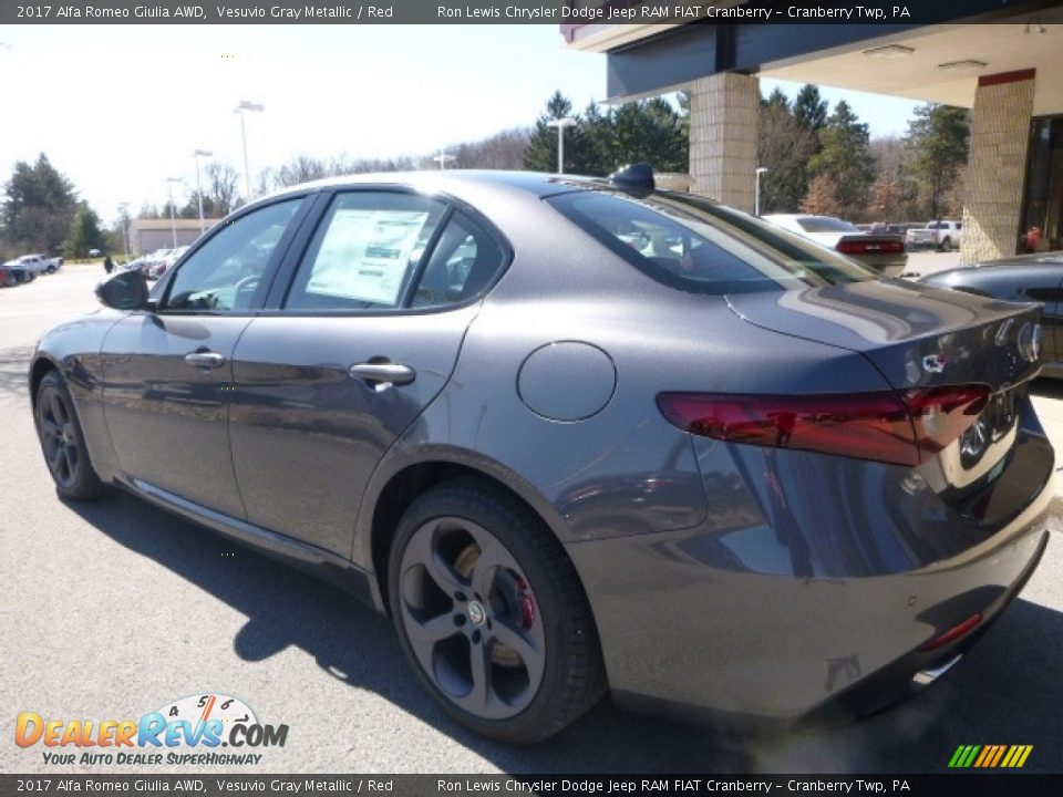 2017 Alfa Romeo Giulia AWD Vesuvio Gray Metallic / Red Photo #4