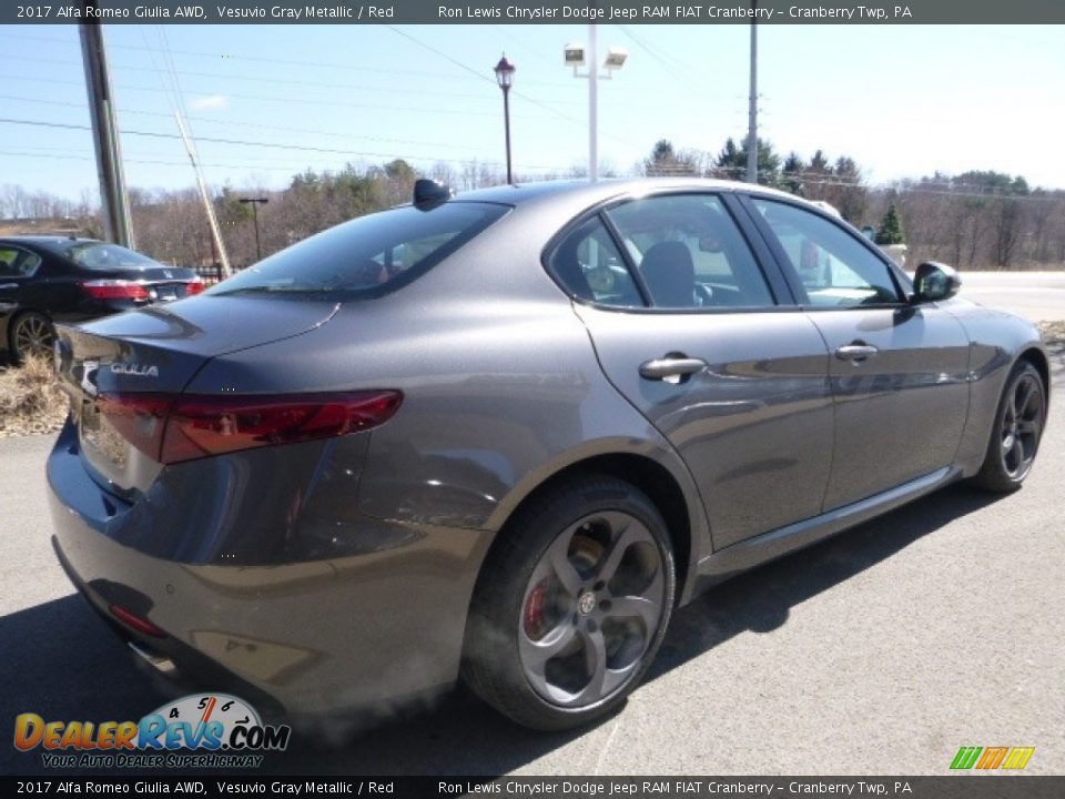 2017 Alfa Romeo Giulia AWD Vesuvio Gray Metallic / Red Photo #7