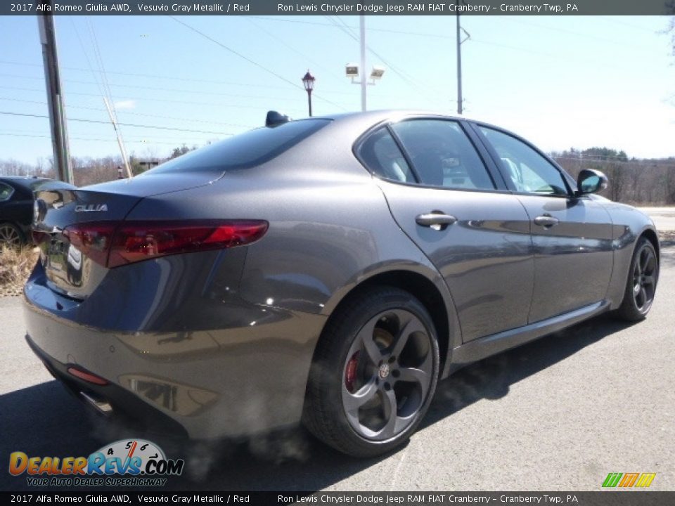 2017 Alfa Romeo Giulia AWD Vesuvio Gray Metallic / Red Photo #8