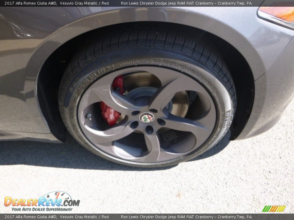 2017 Alfa Romeo Giulia AWD Vesuvio Gray Metallic / Red Photo #13