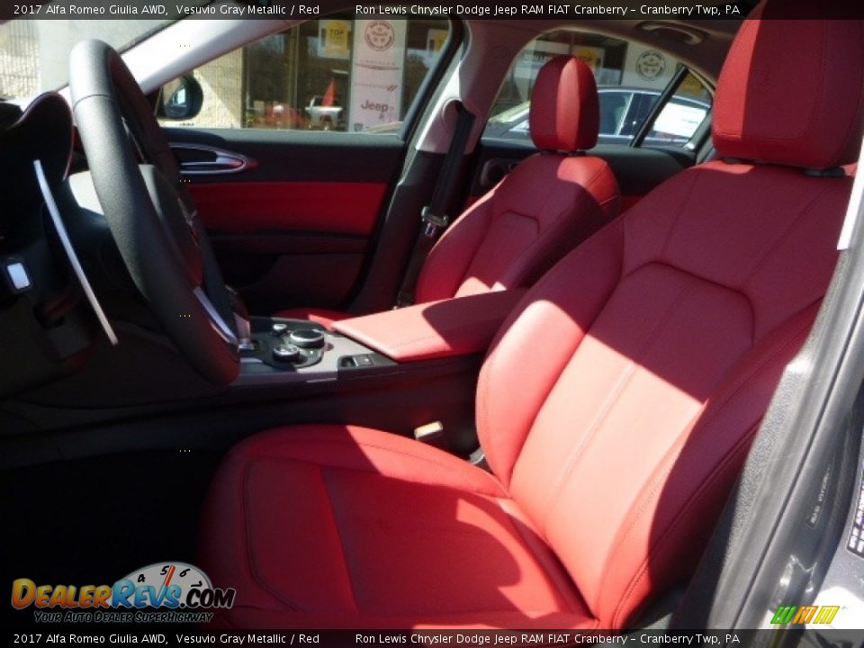 2017 Alfa Romeo Giulia AWD Vesuvio Gray Metallic / Red Photo #21