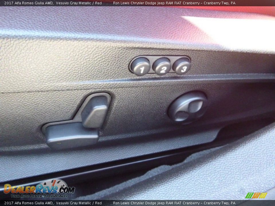 Controls of 2017 Alfa Romeo Giulia AWD Photo #24