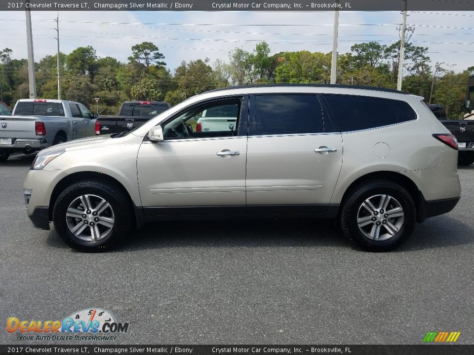 Champagne Silver Metallic 2017 Chevrolet Traverse LT Photo #2