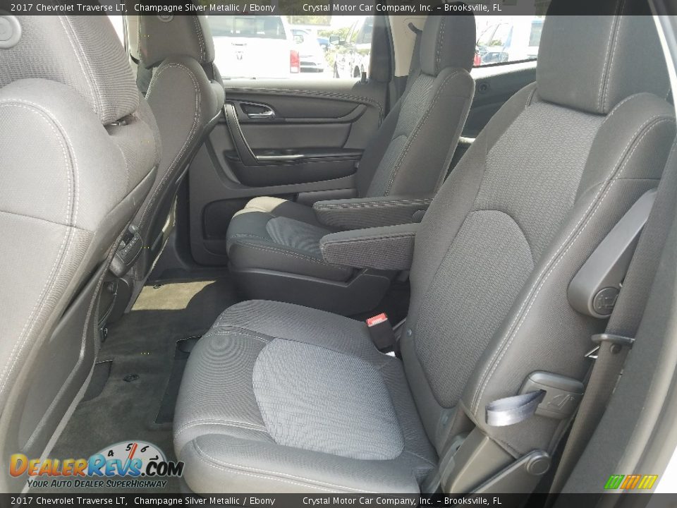 2017 Chevrolet Traverse LT Champagne Silver Metallic / Ebony Photo #10