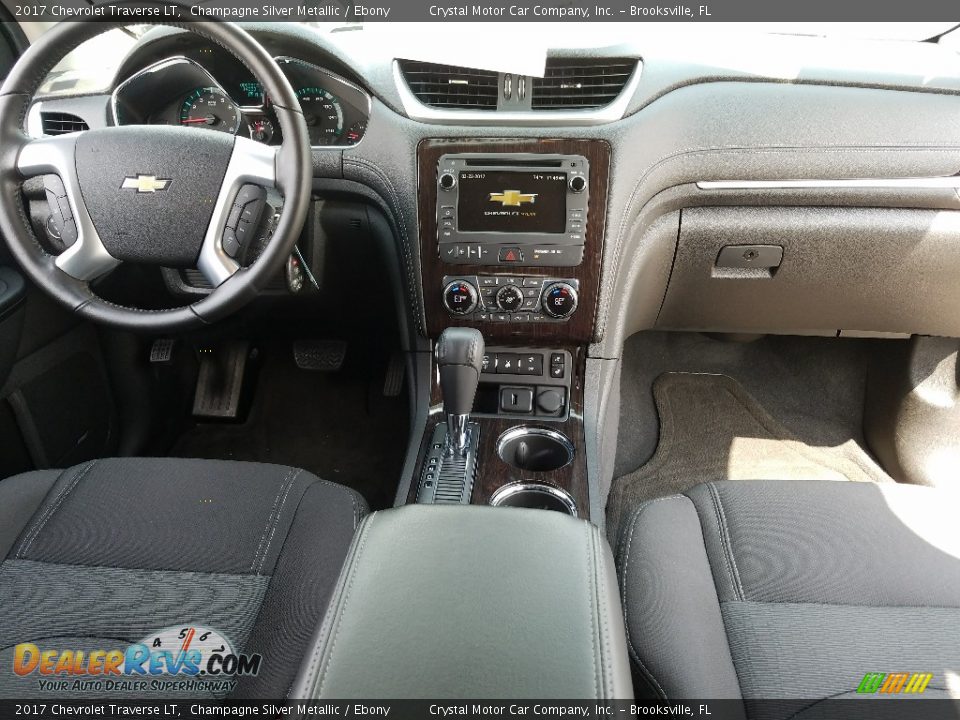 2017 Chevrolet Traverse LT Champagne Silver Metallic / Ebony Photo #13
