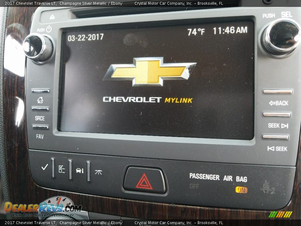 2017 Chevrolet Traverse LT Champagne Silver Metallic / Ebony Photo #15