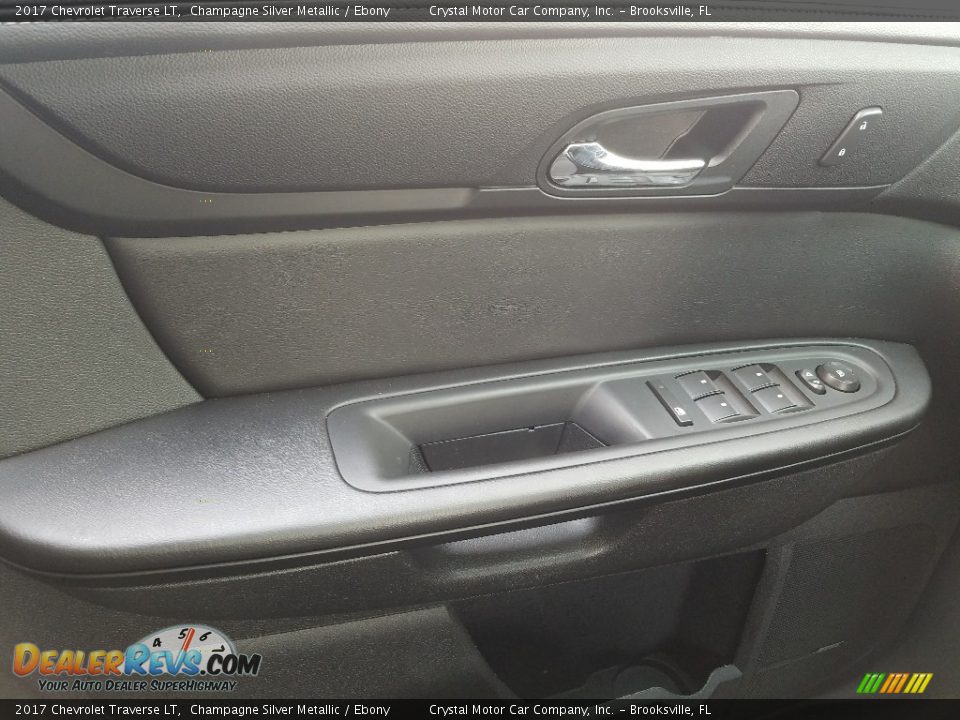 2017 Chevrolet Traverse LT Champagne Silver Metallic / Ebony Photo #17
