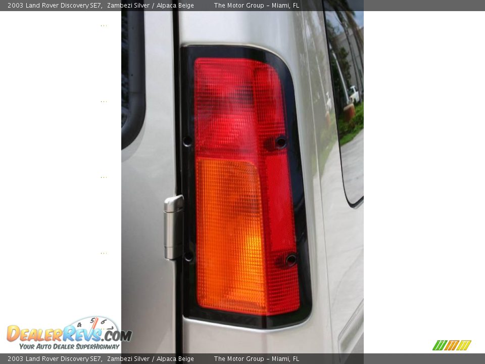 2003 Land Rover Discovery SE7 Zambezi Silver / Alpaca Beige Photo #32