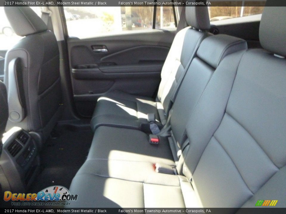 2017 Honda Pilot EX-L AWD Modern Steel Metallic / Black Photo #9