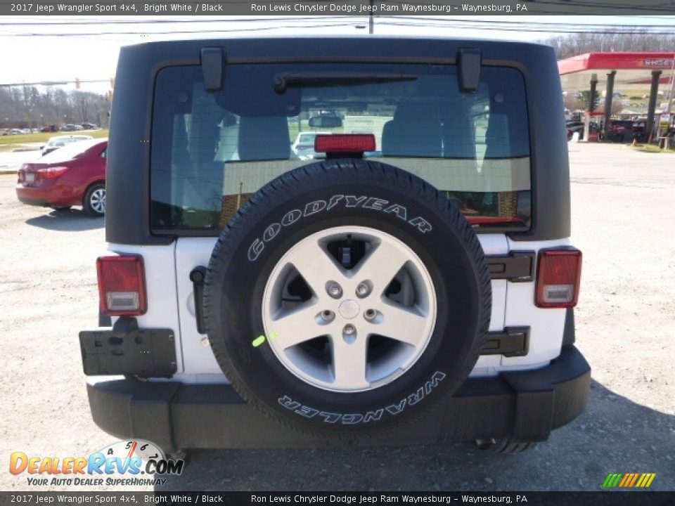 2017 Jeep Wrangler Sport 4x4 Bright White / Black Photo #5