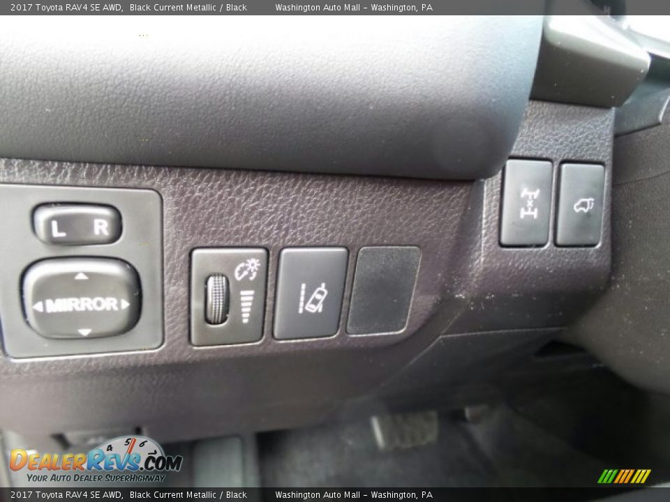 Controls of 2017 Toyota RAV4 SE AWD Photo #17