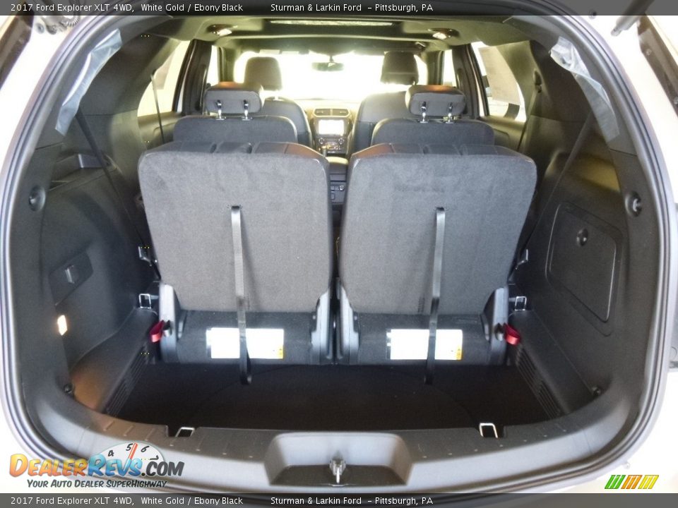 2017 Ford Explorer XLT 4WD White Gold / Ebony Black Photo #3