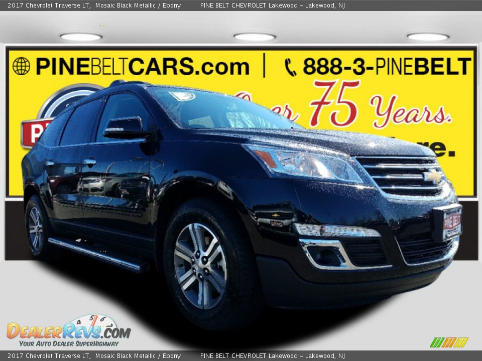2017 Chevrolet Traverse LT Mosaic Black Metallic / Ebony Photo #1