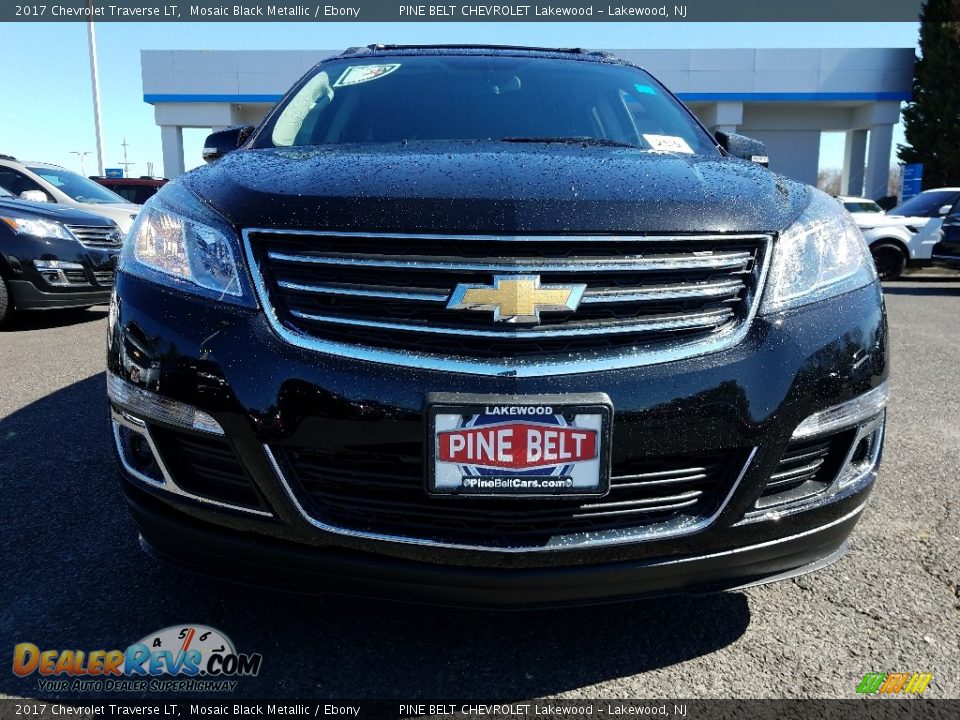 2017 Chevrolet Traverse LT Mosaic Black Metallic / Ebony Photo #2