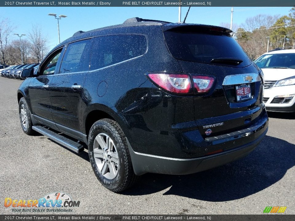 2017 Chevrolet Traverse LT Mosaic Black Metallic / Ebony Photo #4
