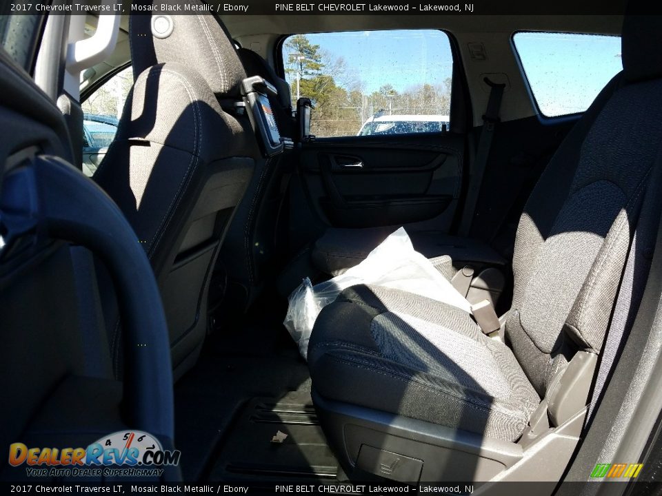 2017 Chevrolet Traverse LT Mosaic Black Metallic / Ebony Photo #6