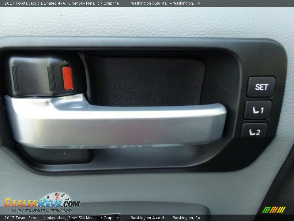 2017 Toyota Sequoia Limited 4x4 Silver Sky Metallic / Graphite Photo #18