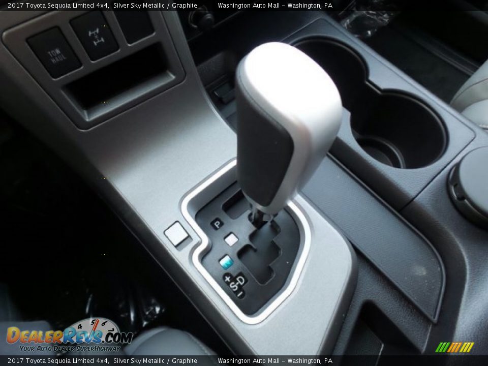 2017 Toyota Sequoia Limited 4x4 Silver Sky Metallic / Graphite Photo #32