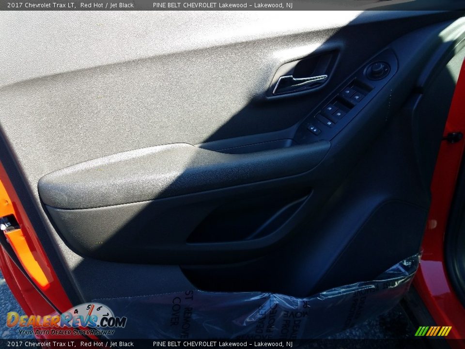 2017 Chevrolet Trax LT Red Hot / Jet Black Photo #8