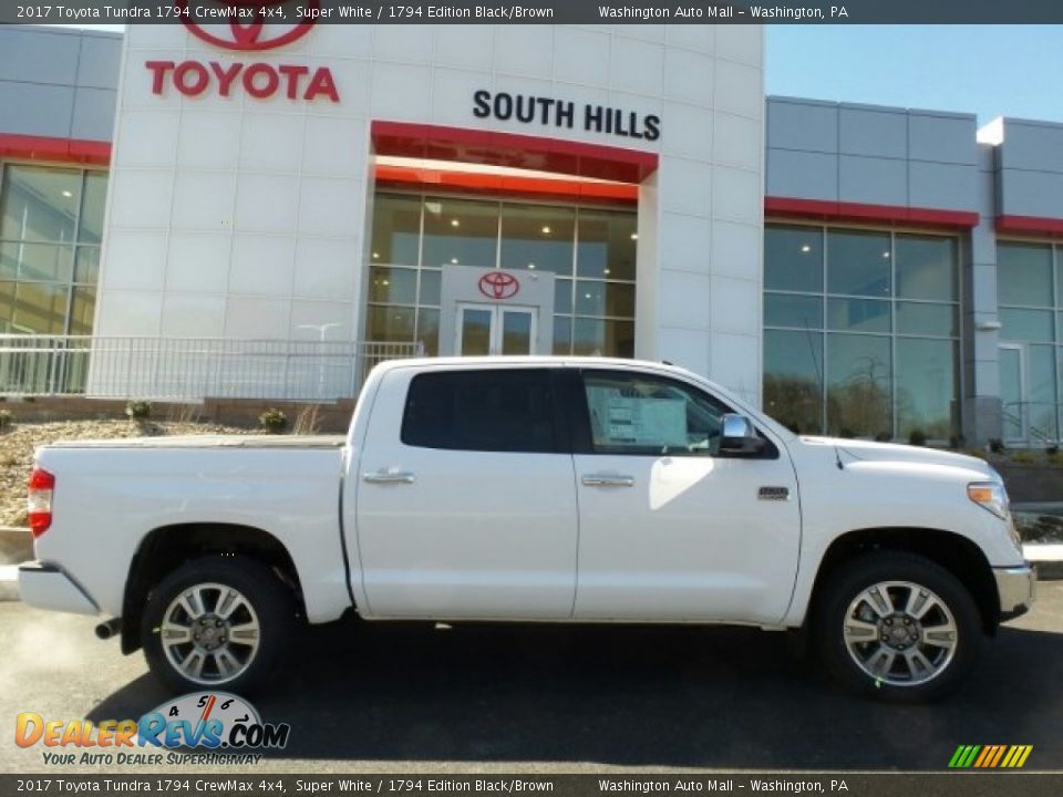2017 Toyota Tundra 1794 CrewMax 4x4 Super White / 1794 Edition Black/Brown Photo #2