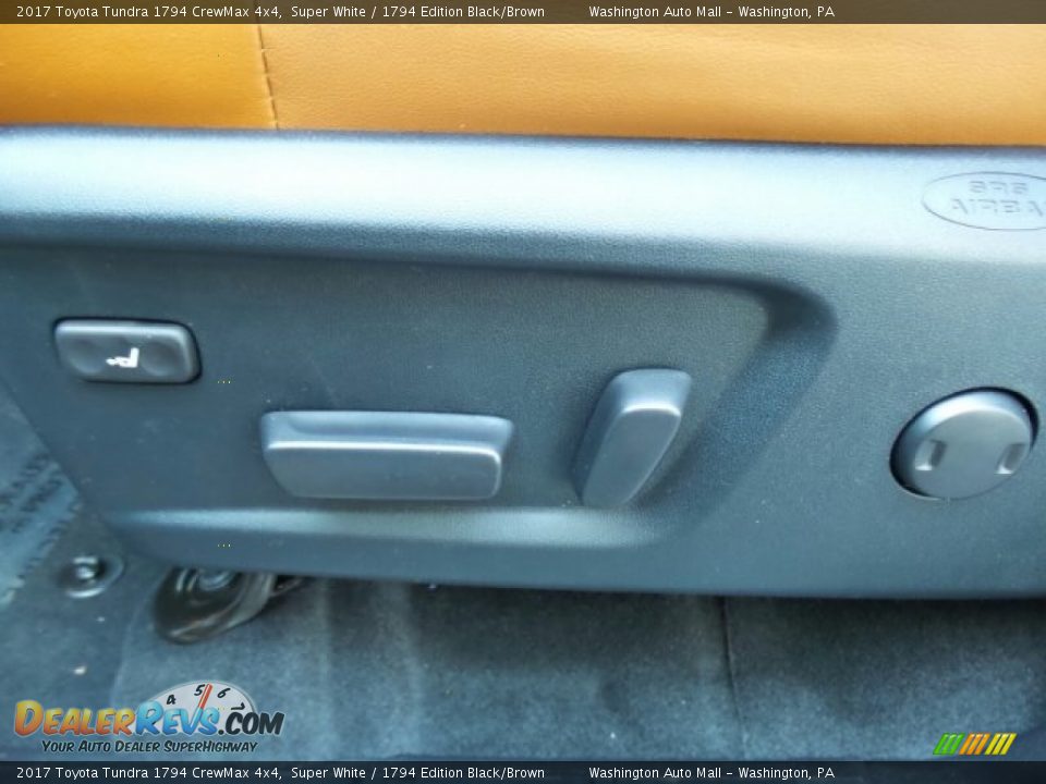2017 Toyota Tundra 1794 CrewMax 4x4 Super White / 1794 Edition Black/Brown Photo #17