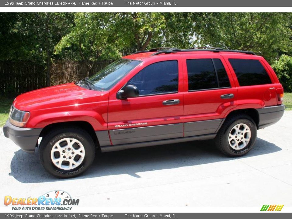 1999 Jeep Grand Cherokee Laredo 4x4 Flame Red / Taupe Photo #2