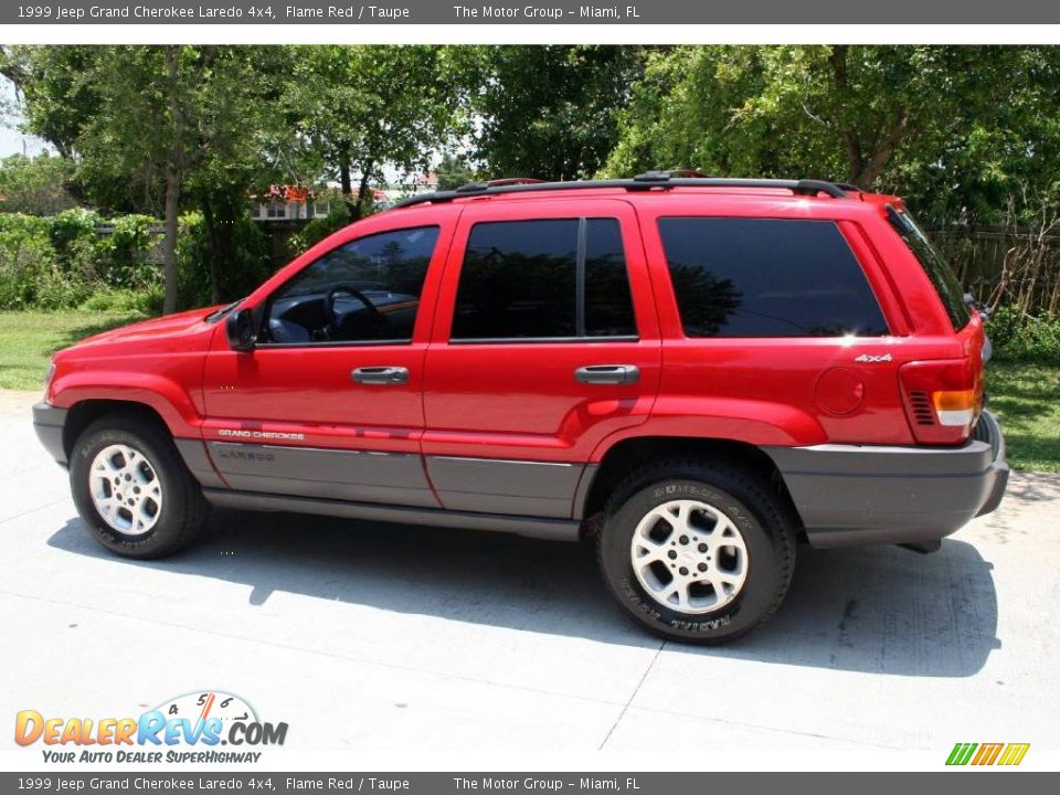 1999 Jeep Grand Cherokee Laredo 4x4 Flame Red / Taupe Photo #3
