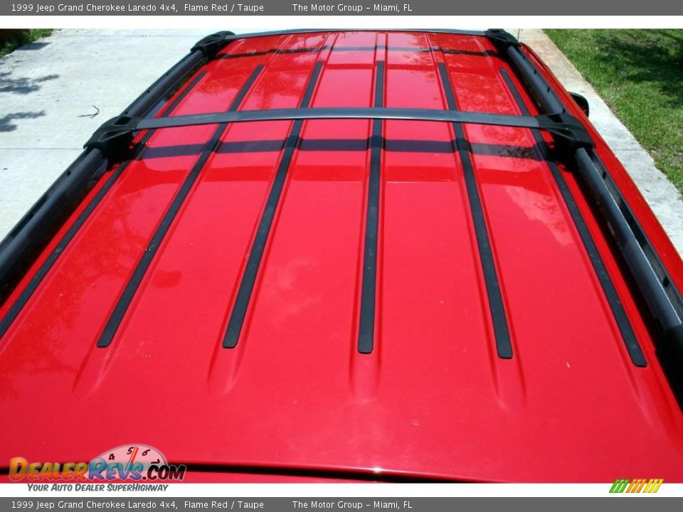 1999 Jeep Grand Cherokee Laredo 4x4 Flame Red / Taupe Photo #6