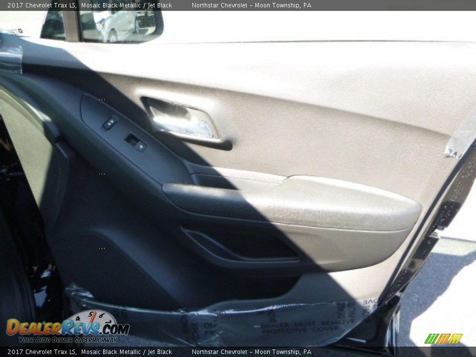 2017 Chevrolet Trax LS Mosaic Black Metallic / Jet Black Photo #10