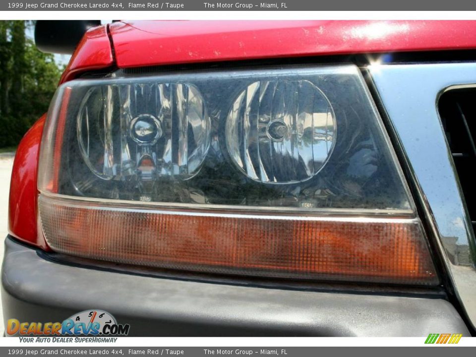 1999 Jeep Grand Cherokee Laredo 4x4 Flame Red / Taupe Photo #21