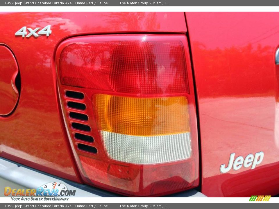 1999 Jeep Grand Cherokee Laredo 4x4 Flame Red / Taupe Photo #26