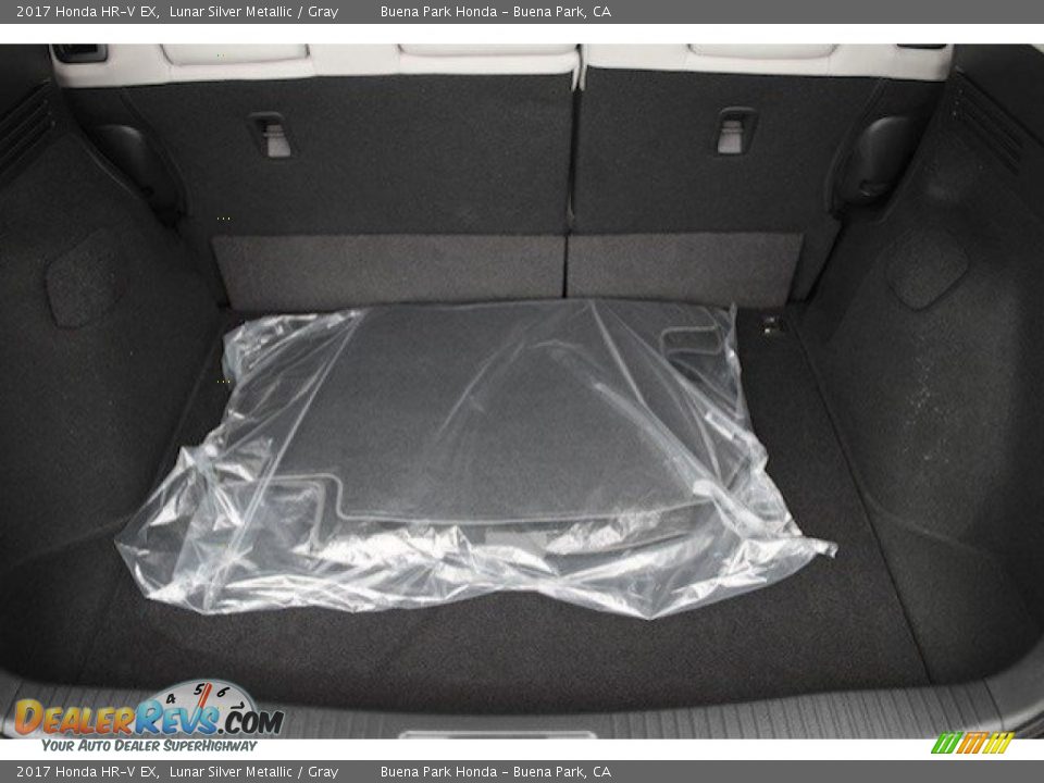 2017 Honda HR-V EX Lunar Silver Metallic / Gray Photo #16
