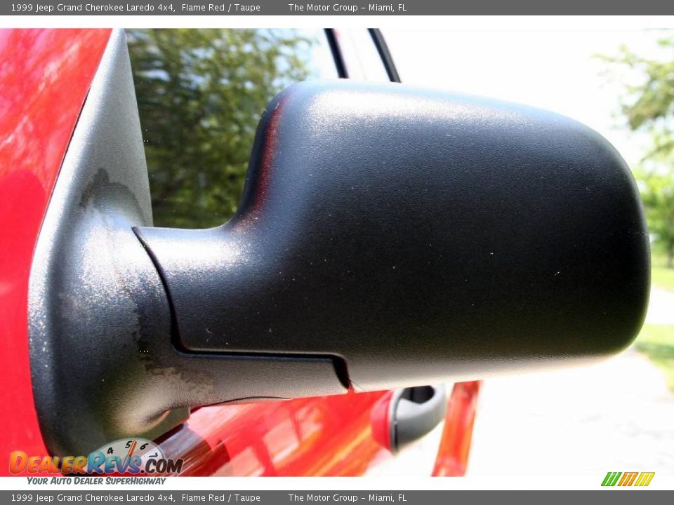 1999 Jeep Grand Cherokee Laredo 4x4 Flame Red / Taupe Photo #28