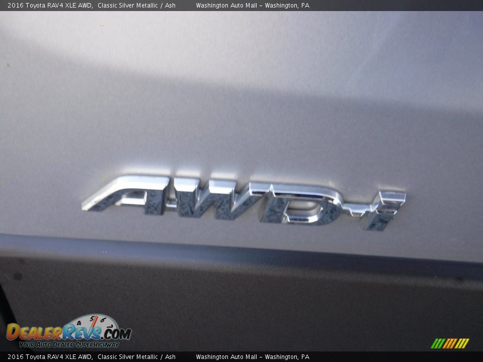 2016 Toyota RAV4 XLE AWD Classic Silver Metallic / Ash Photo #5