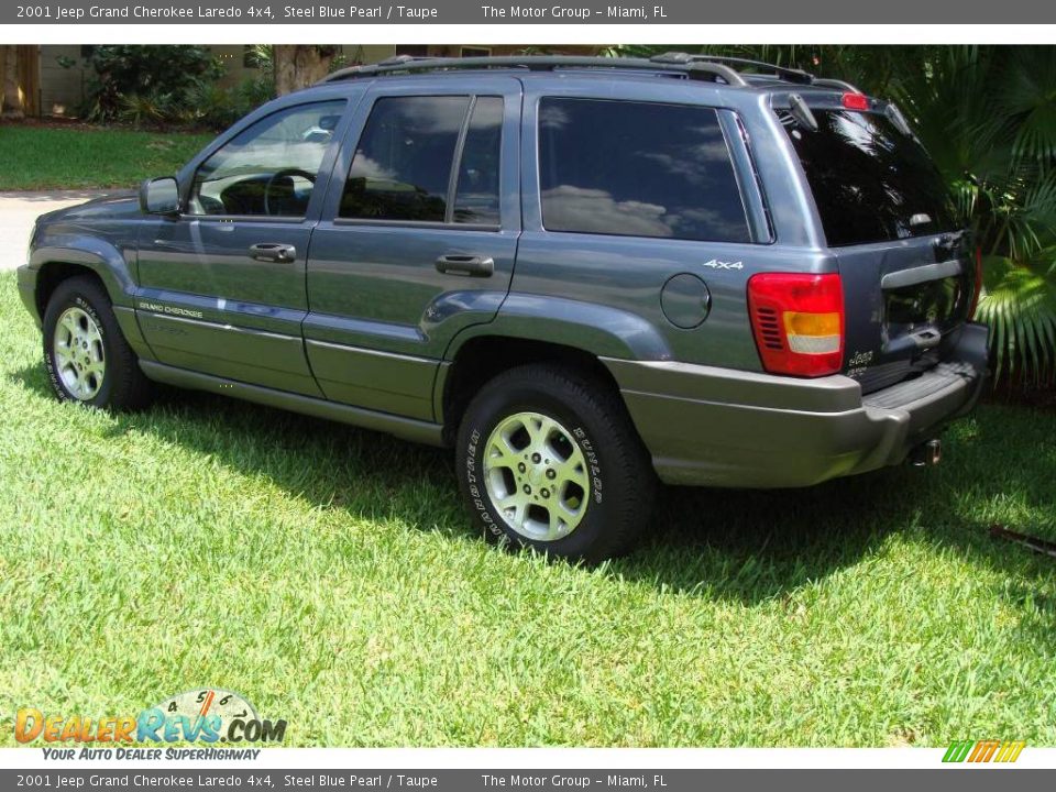 2001 Jeep Grand Cherokee Laredo 4x4 Steel Blue Pearl / Taupe Photo #6