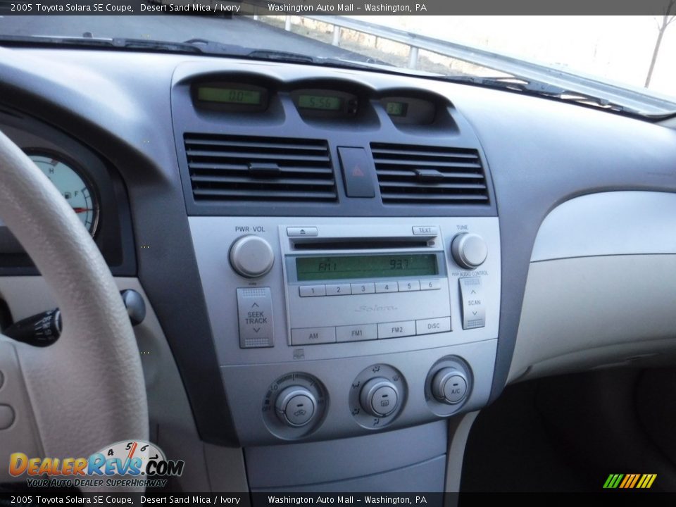 2005 Toyota Solara SE Coupe Desert Sand Mica / Ivory Photo #15